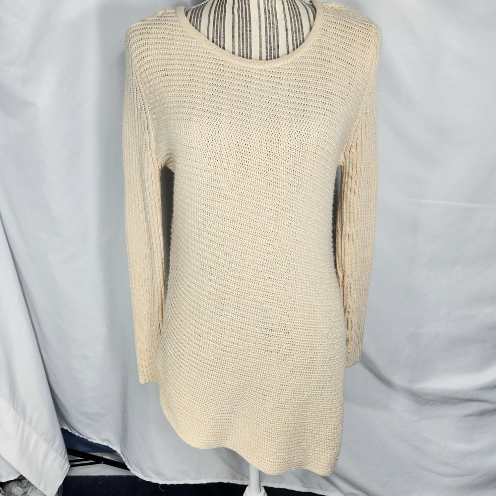 Apt. 9 Cream w/Gold Metallic Accents Diagonal Hem Long Sleeve Sweater Size PM